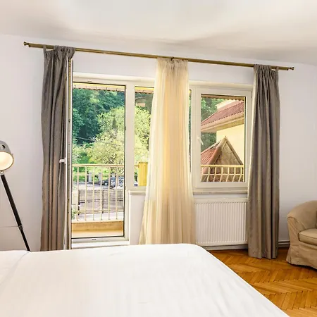 Cedrus Boutique Vendégház 3*